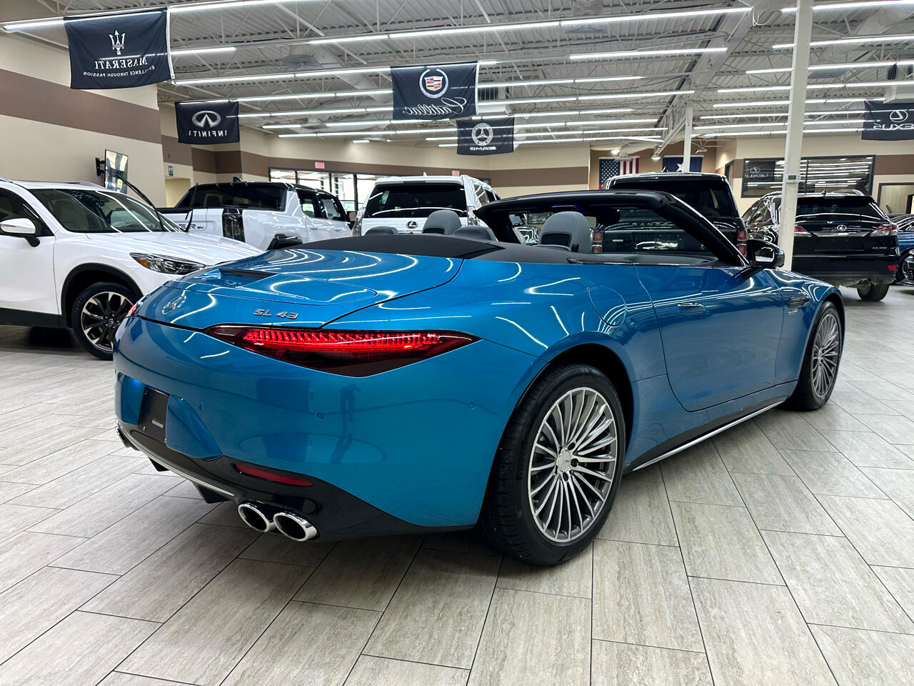 2024 Mercedes Benz SL 43 photo 44
