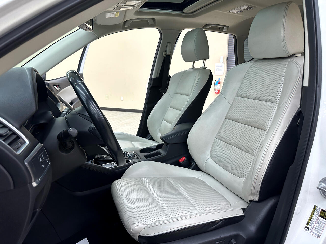 2016 Mazda CX-5 Grand Touring photo 16