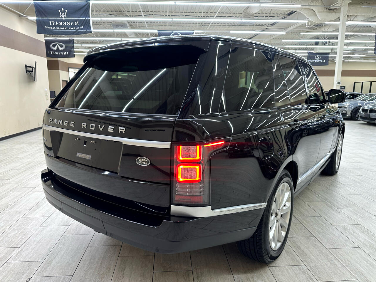 2014 Land Rover Range Rover SuperCharged HSE photo 6
