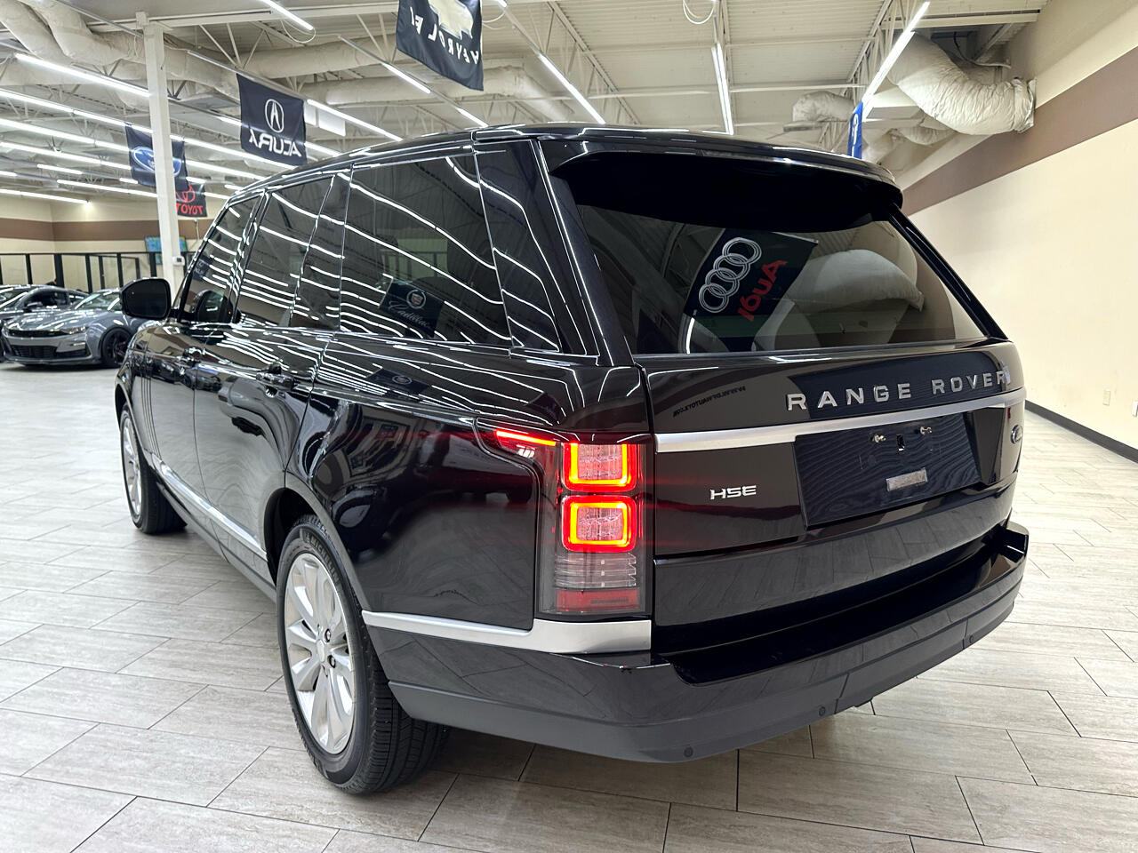 2014 Land Rover Range Rover SuperCharged HSE photo 8
