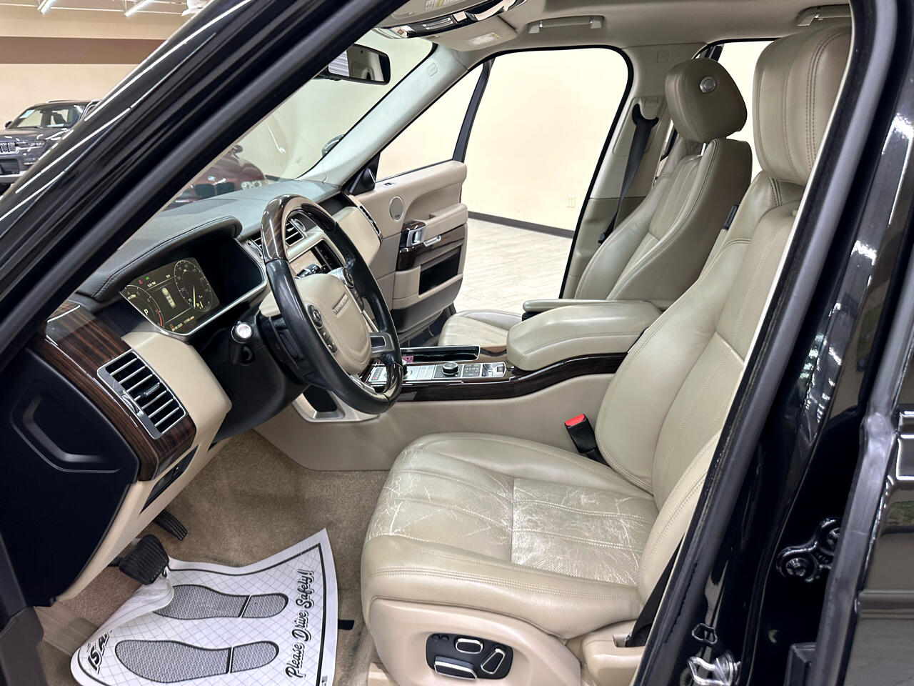 2014 Land Rover Range Rover SuperCharged HSE photo 19