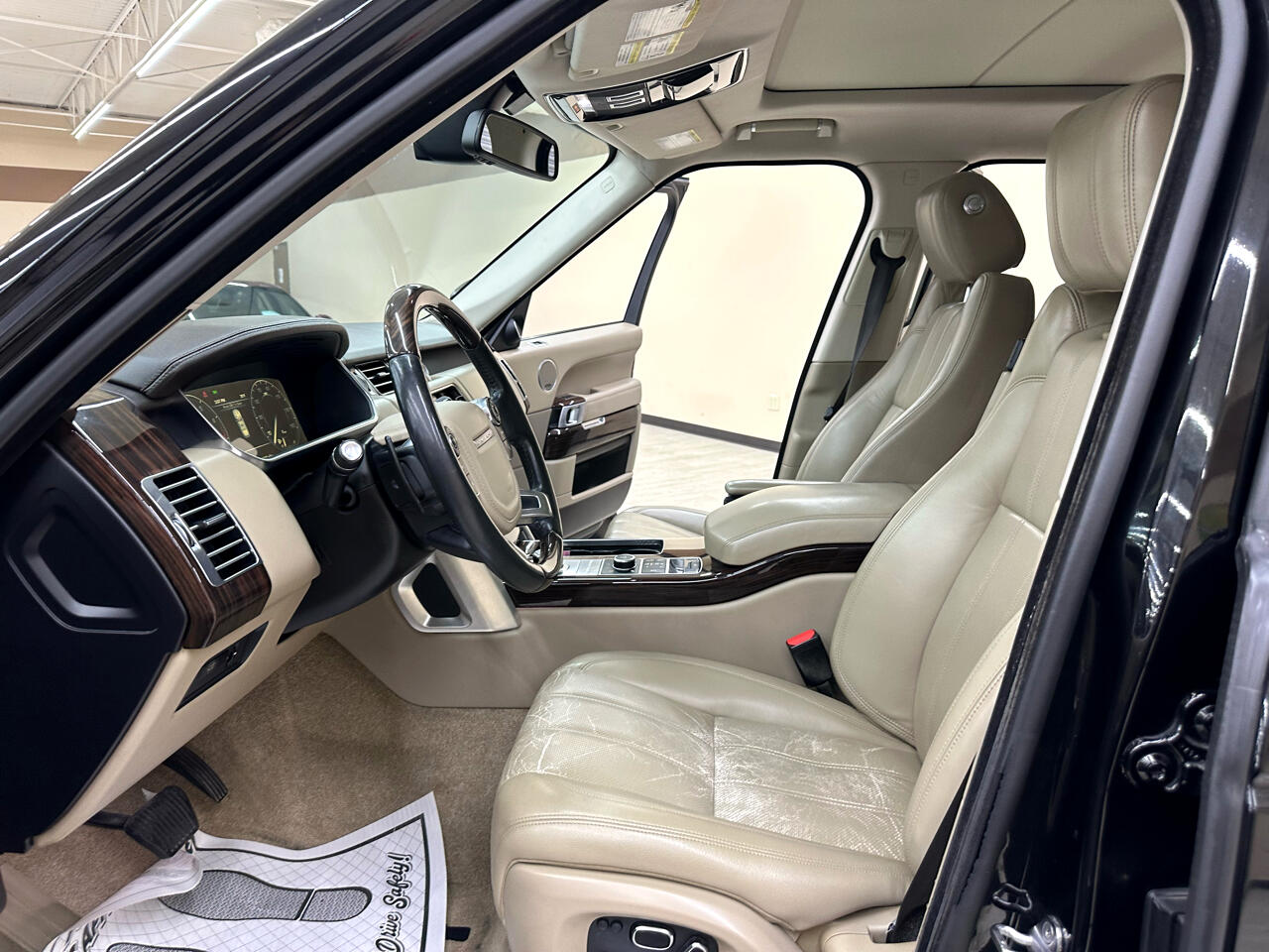 2014 Land Rover Range Rover SuperCharged HSE photo 20