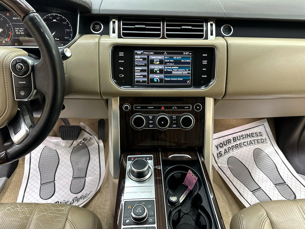 2014 Land Rover Range Rover SuperCharged HSE photo 23