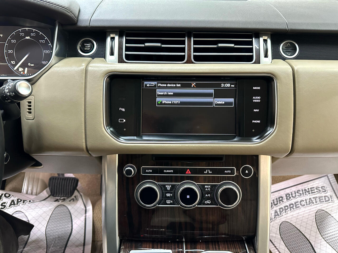 2014 Land Rover Range Rover SuperCharged HSE photo 25