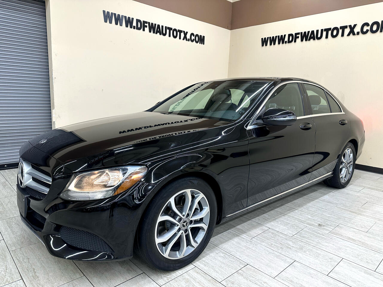 2018 Mercedes Benz C 300 Sedan photo 2