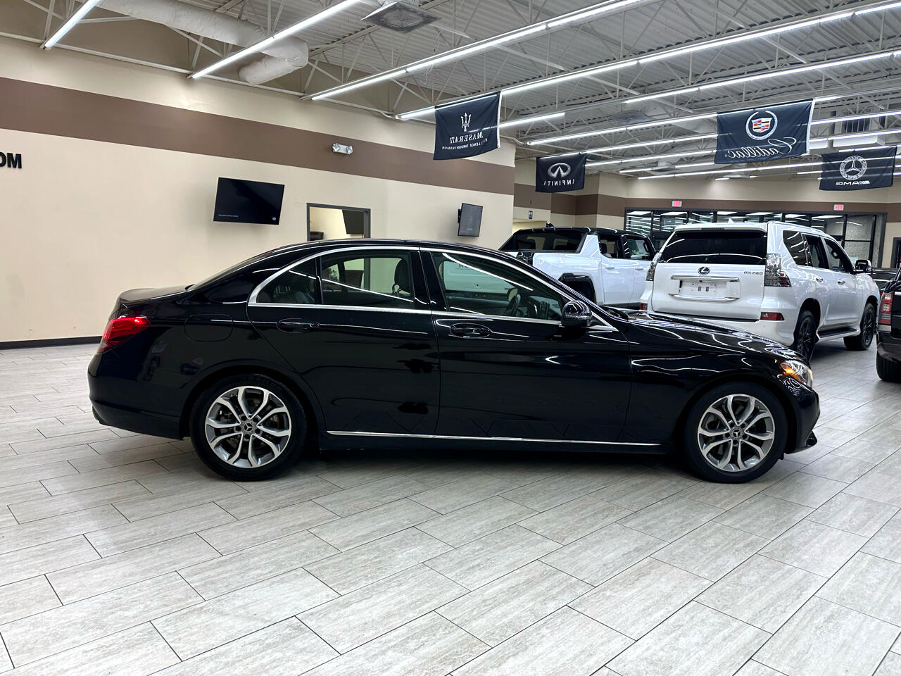 2018 Mercedes Benz C 300 Sedan photo 4