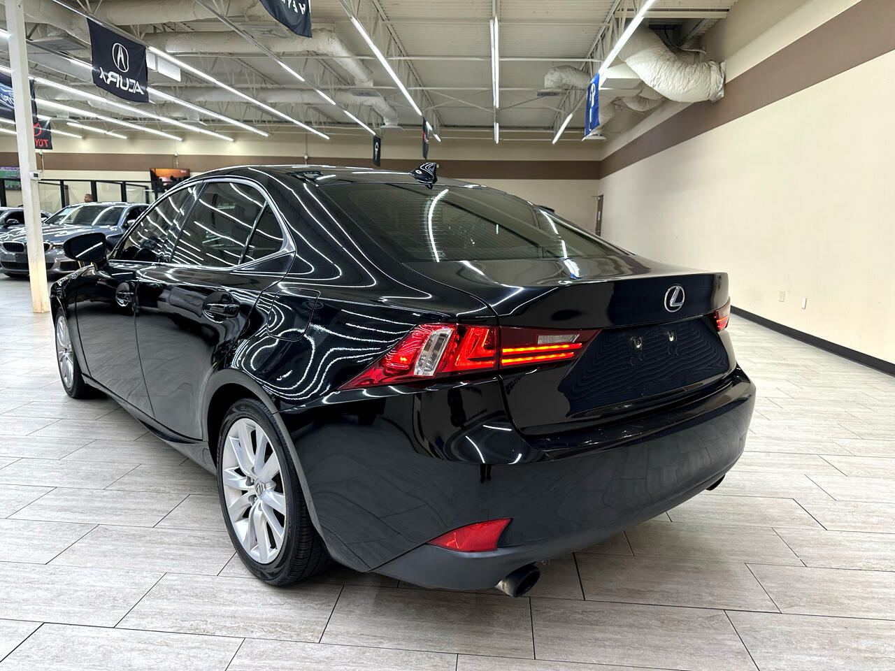 2014 Lexus IS 250 photo 9