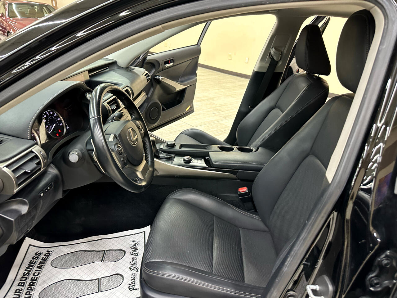 2014 Lexus IS 250 photo 19