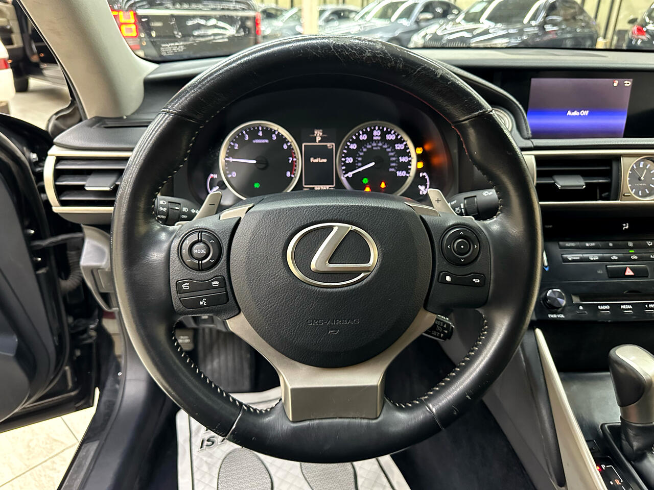 2014 Lexus IS 250 photo 21