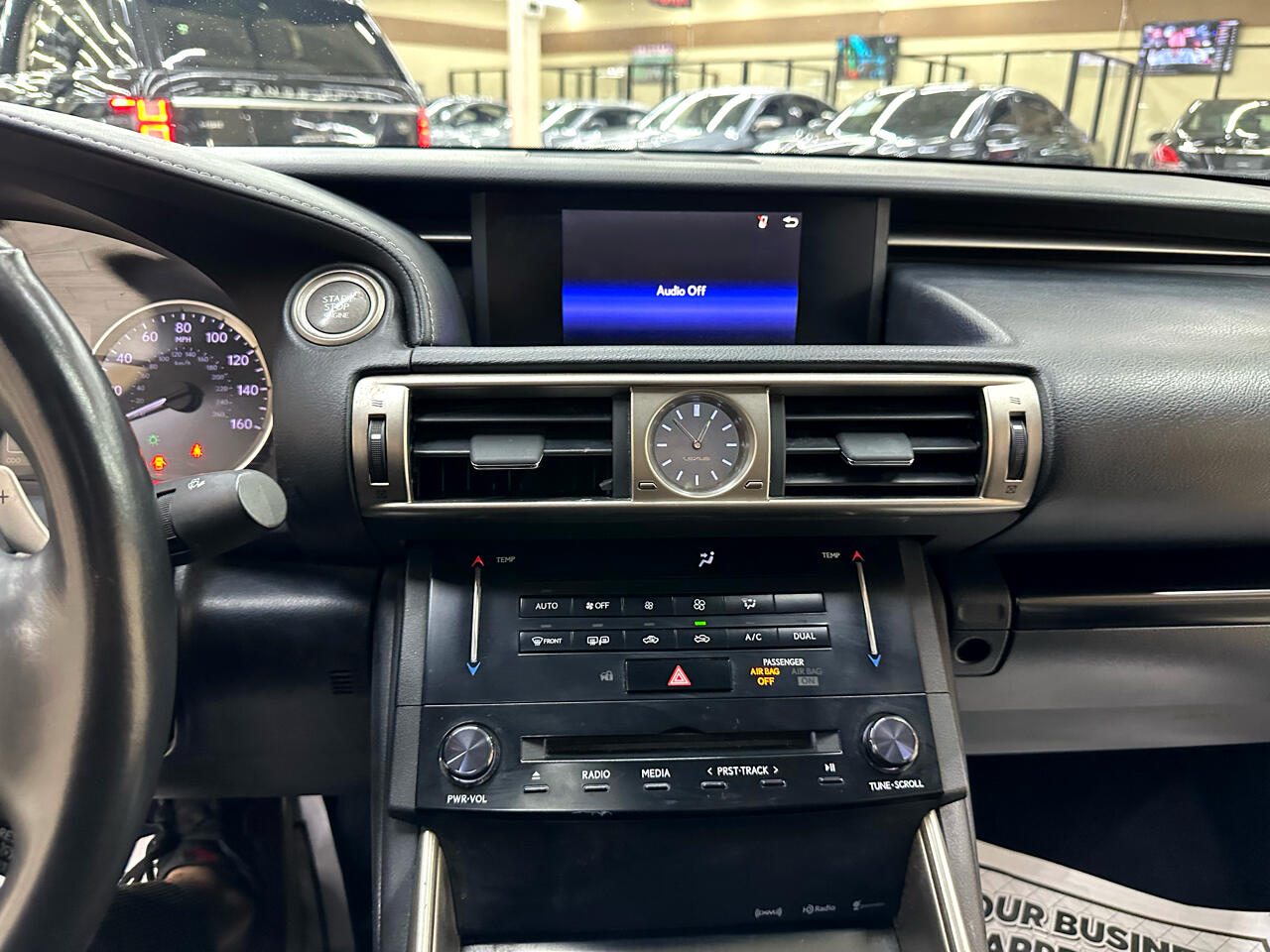 2014 Lexus IS 250 photo 24