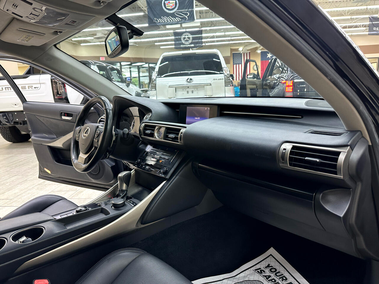 2014 Lexus IS 250 photo 36