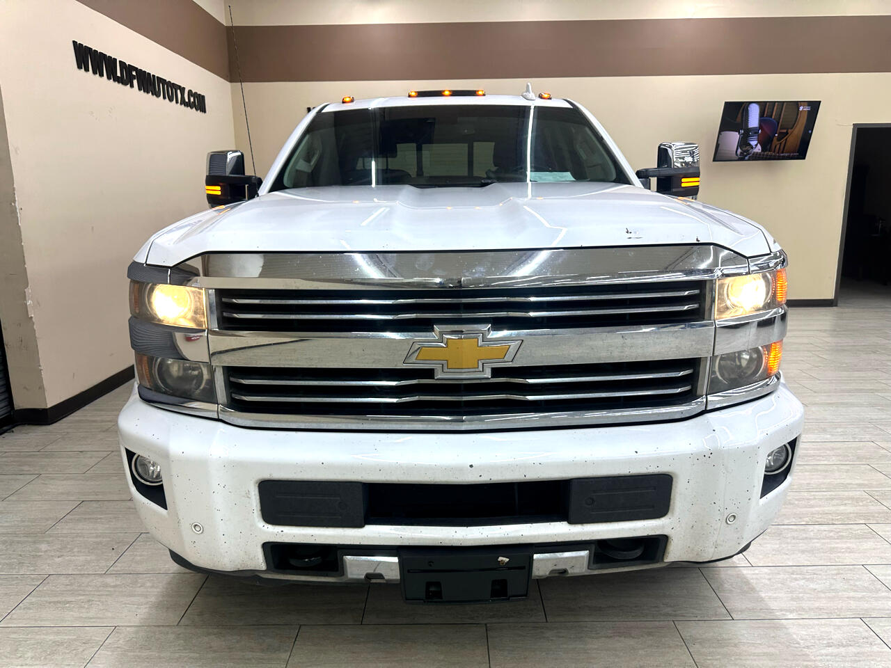 2015 Chevrolet Silverado 2500HD LT photo 3