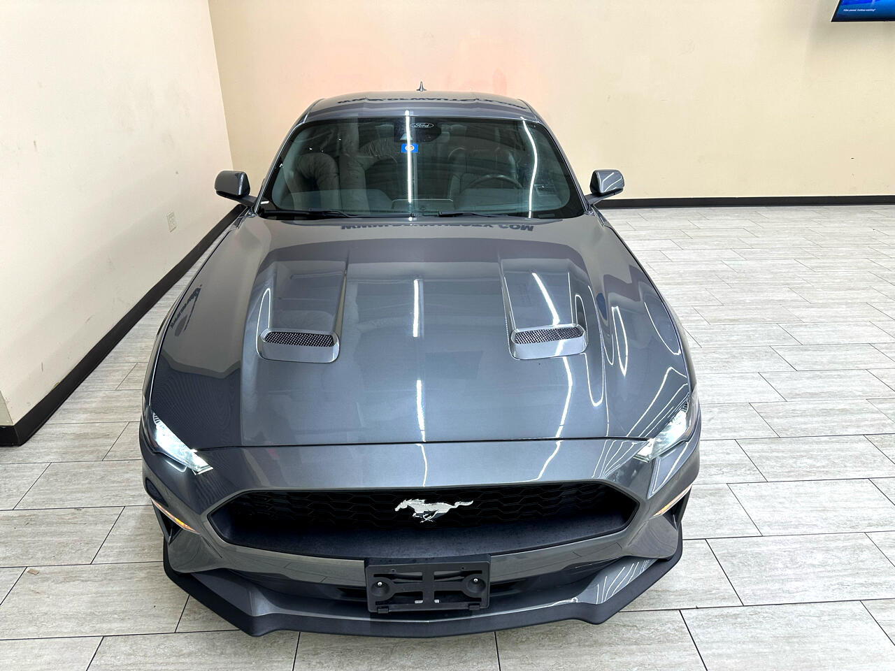 2022 Ford Mustang Premium photo 4