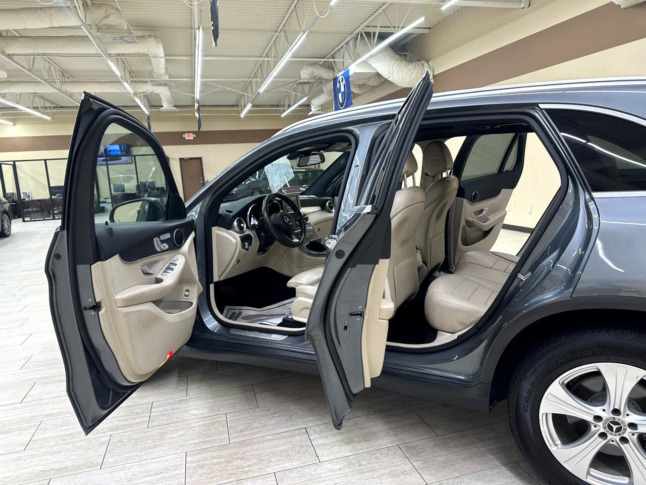 Mercedes-Benz GLC-Class GLC300 2018 Mercedes-Benz GLC-Class GLC300 2018