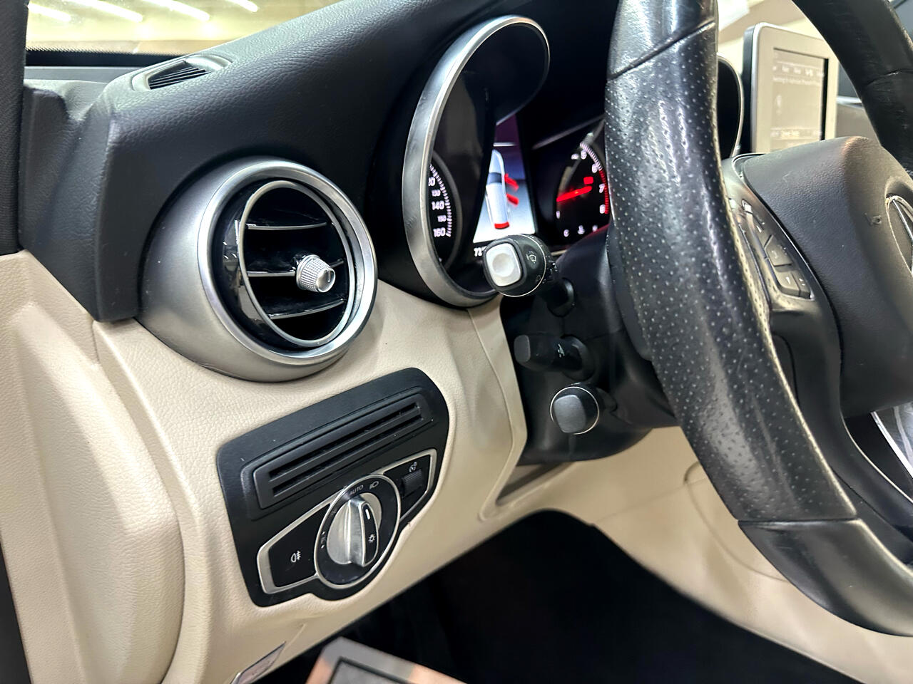 Mercedes-Benz GLC-Class GLC300 2018 Mercedes-Benz GLC-Class GLC300 2018