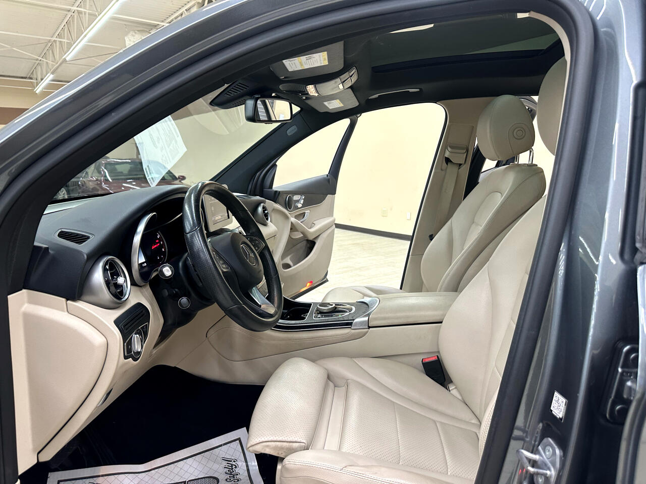 Mercedes-Benz GLC-Class GLC300 2018 Mercedes-Benz GLC-Class GLC300 2018