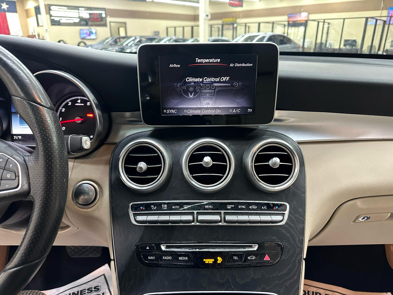 Mercedes-Benz GLC-Class GLC300 2018 Mercedes-Benz GLC-Class GLC300 2018