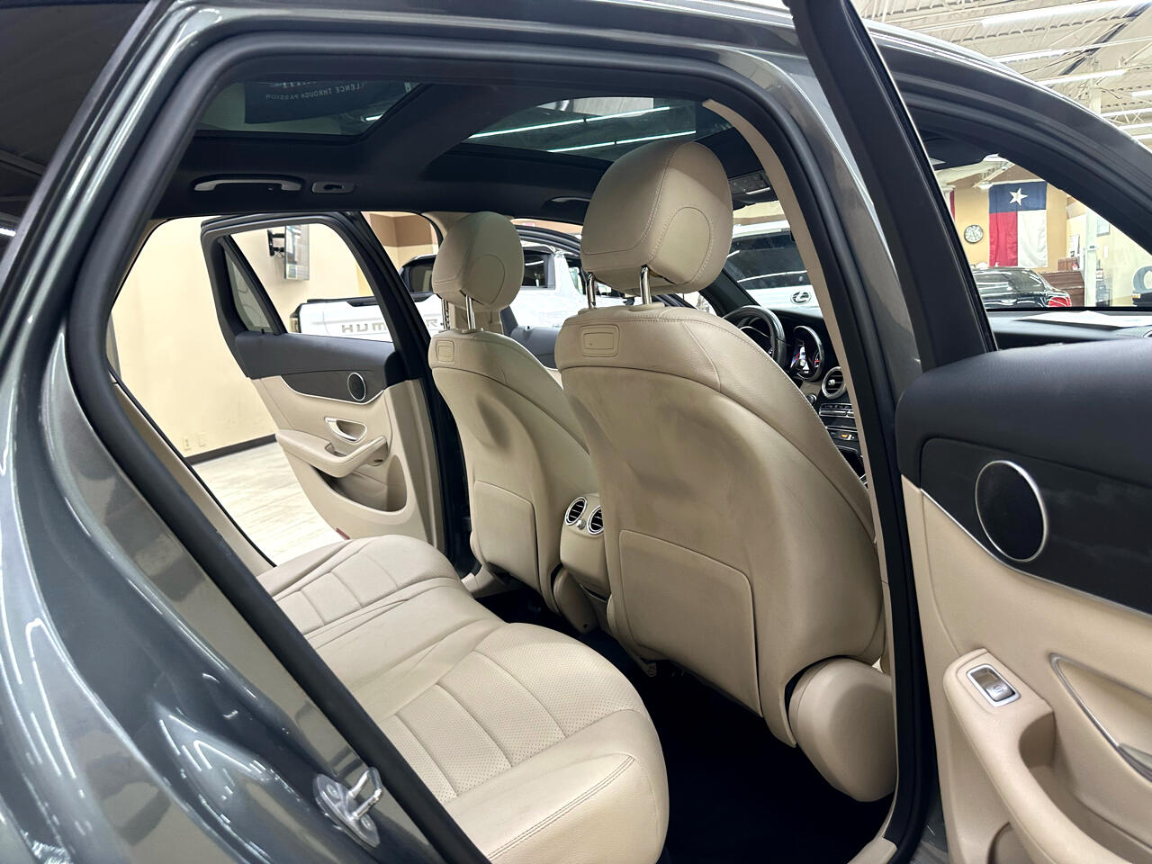 Mercedes-Benz GLC-Class GLC300 2018 Mercedes-Benz GLC-Class GLC300 2018