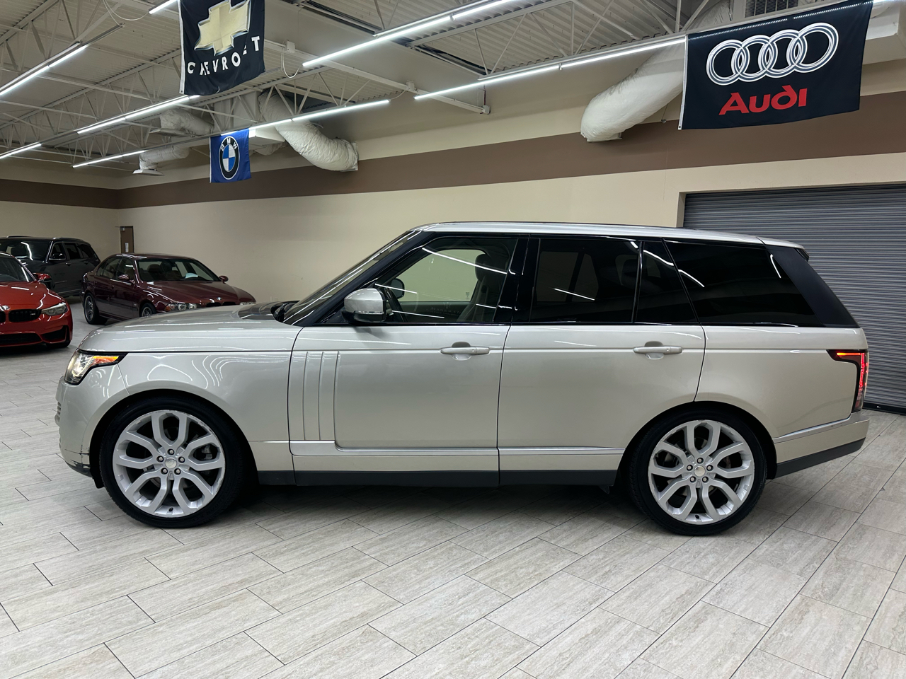 Land Rover Range Rover 3.0L V6 Supercharged HSE 2014 Land Rover Range Rover 3.0L V6 Supercharged HSE 2014