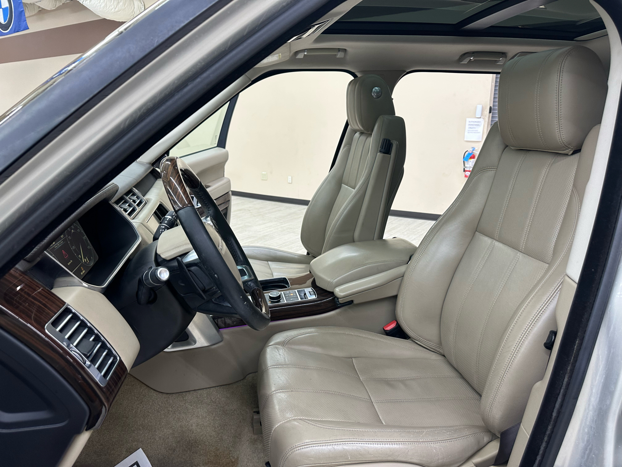 Land Rover Range Rover 3.0L V6 Supercharged HSE 2014 Land Rover Range Rover 3.0L V6 Supercharged HSE 2014