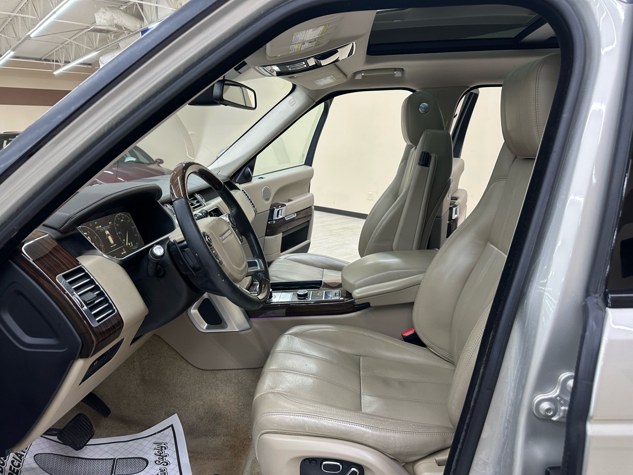 Land Rover Range Rover 3.0L V6 Supercharged HSE 2014 Land Rover Range Rover 3.0L V6 Supercharged HSE 2014