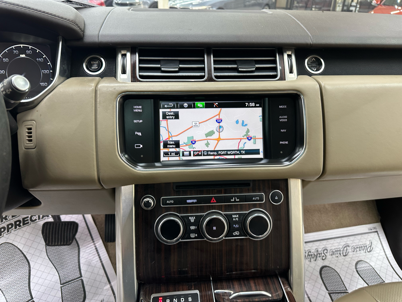 Land Rover Range Rover 3.0L V6 Supercharged HSE 2014 Land Rover Range Rover 3.0L V6 Supercharged HSE 2014