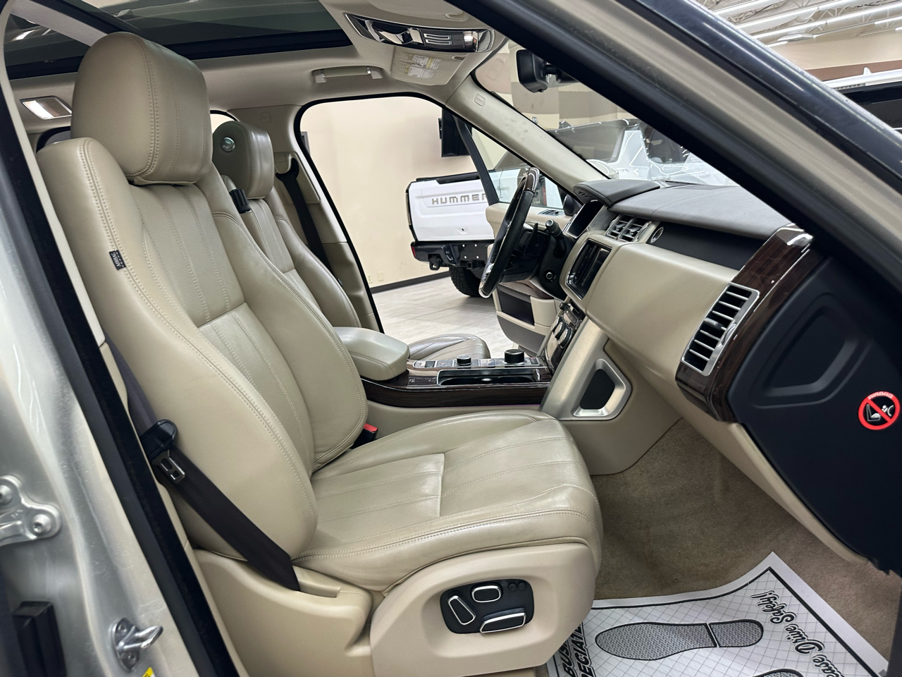 Land Rover Range Rover 3.0L V6 Supercharged HSE 2014 Land Rover Range Rover 3.0L V6 Supercharged HSE 2014