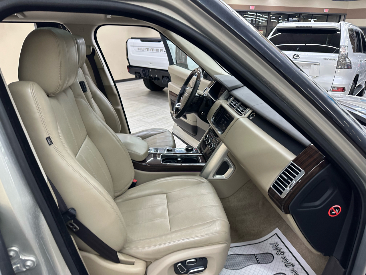 Land Rover Range Rover 3.0L V6 Supercharged HSE 2014 Land Rover Range Rover 3.0L V6 Supercharged HSE 2014