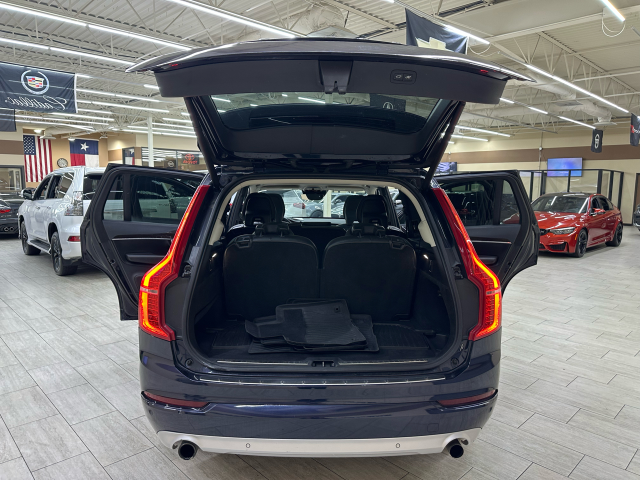 Volvo XC90 T5 Momentum 2019 Volvo XC90 T5 Momentum 2019