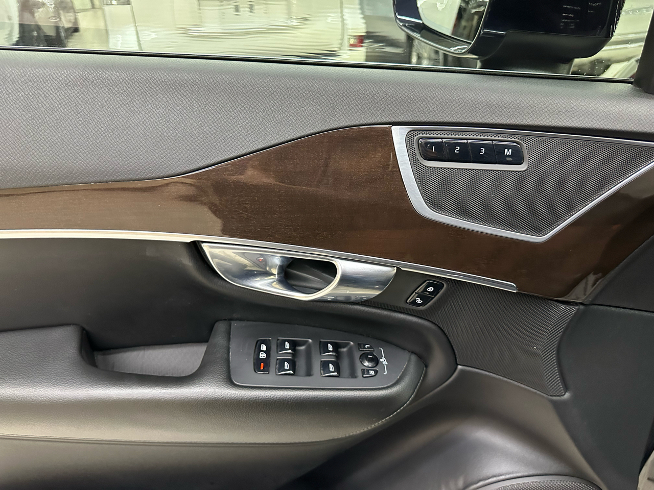 Volvo XC90 T5 Momentum 2019 Volvo XC90 T5 Momentum 2019