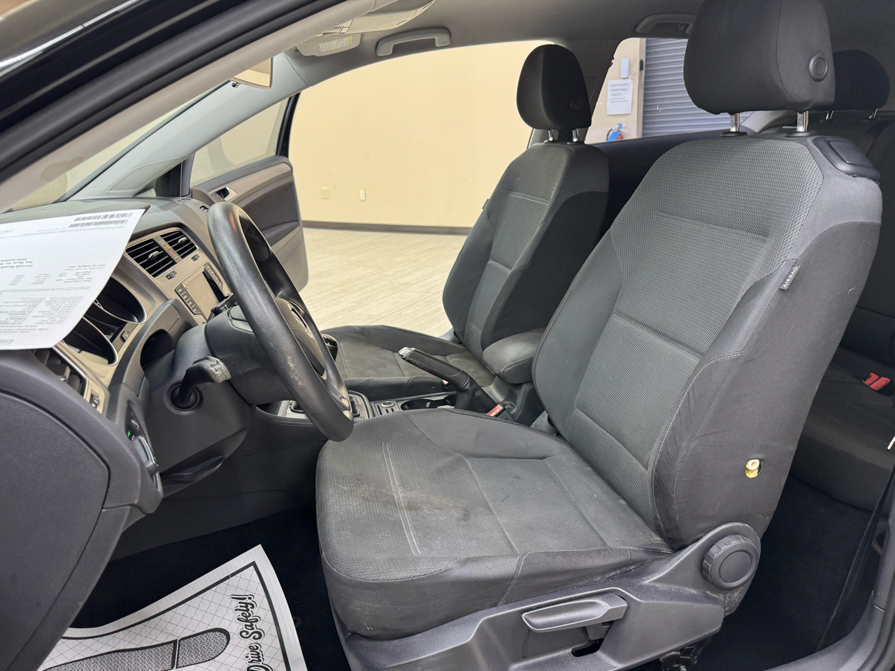 Volkswagen Golf TSI S 5M 2015 Volkswagen Golf TSI S 5M 2015