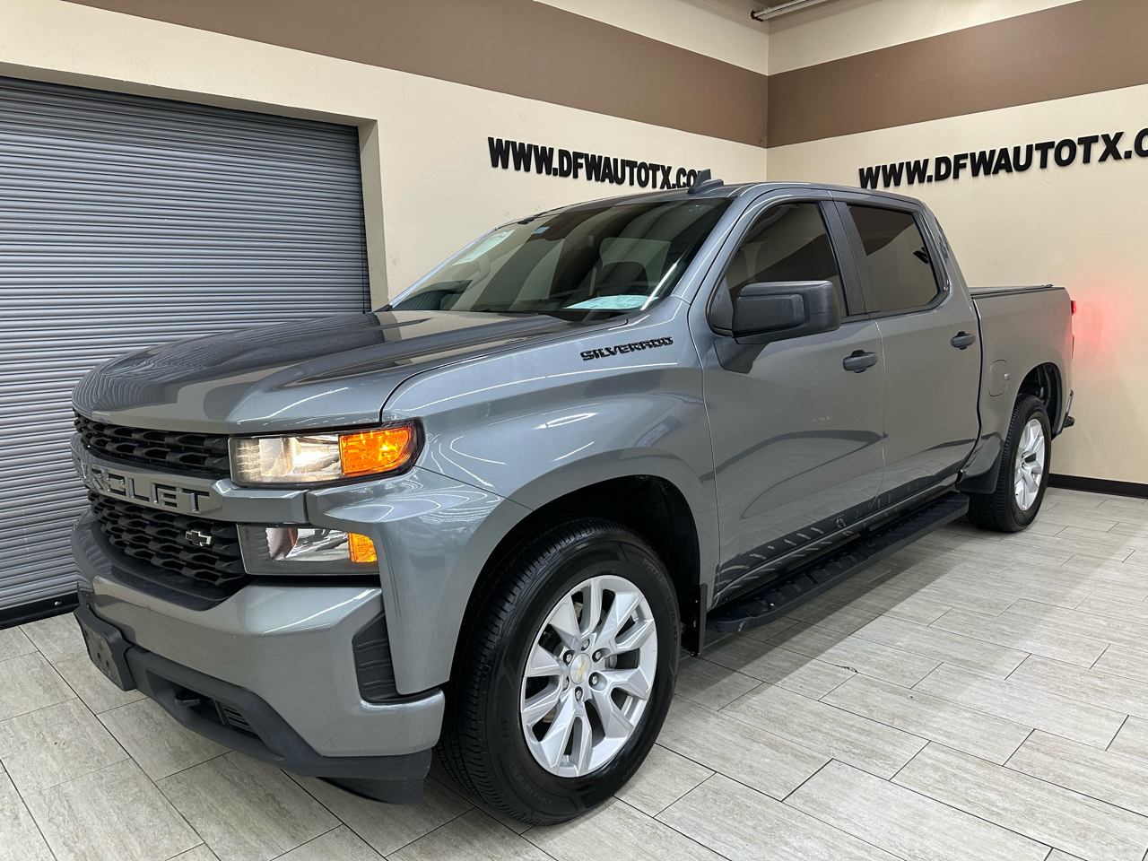 Chevrolet Silverado 1500 Limited Custom Crew Cab Short Box 2WD 2022 Chevrolet Silverado 1500 Limited Custom Crew Cab Short Box 2WD 2022