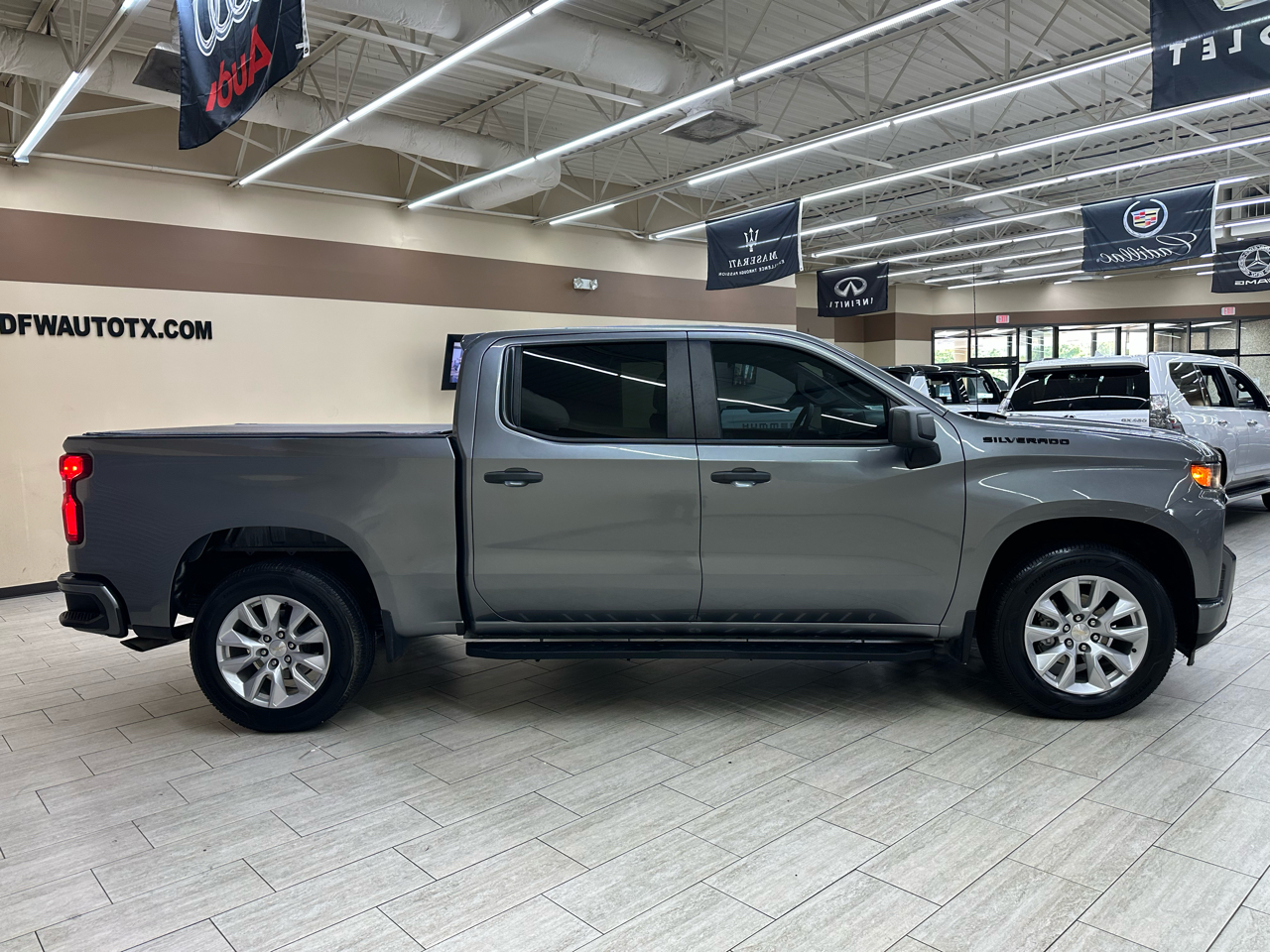 Chevrolet Silverado 1500 Limited Custom Crew Cab Short Box 2WD 2022 Chevrolet Silverado 1500 Limited Custom Crew Cab Short Box 2WD 2022