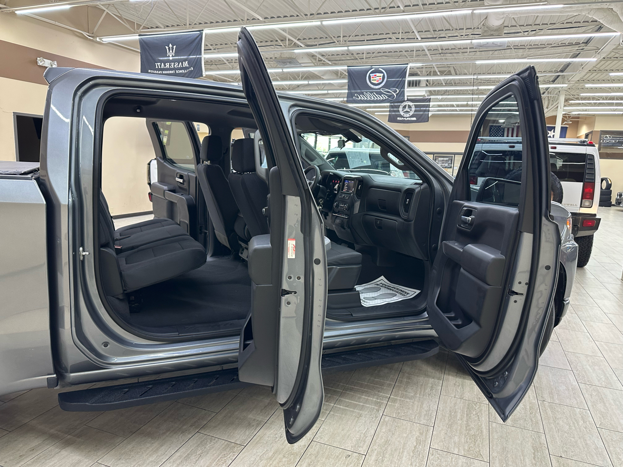 Chevrolet Silverado 1500 Limited Custom Crew Cab Short Box 2WD 2022 Chevrolet Silverado 1500 Limited Custom Crew Cab Short Box 2WD 2022