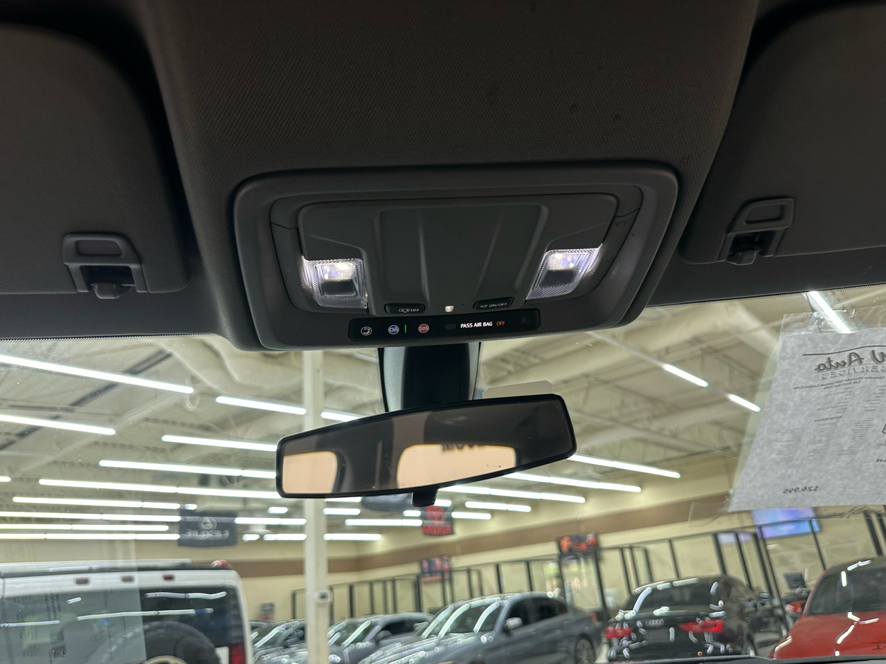 Chevrolet Silverado 1500 Limited Custom Crew Cab Short Box 2WD 2022 Chevrolet Silverado 1500 Limited Custom Crew Cab Short Box 2WD 2022