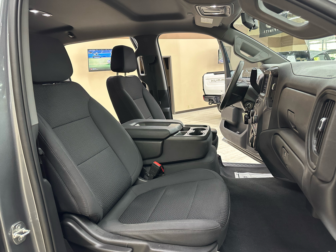 Chevrolet Silverado 1500 Limited Custom Crew Cab Short Box 2WD 2022 Chevrolet Silverado 1500 Limited Custom Crew Cab Short Box 2WD 2022