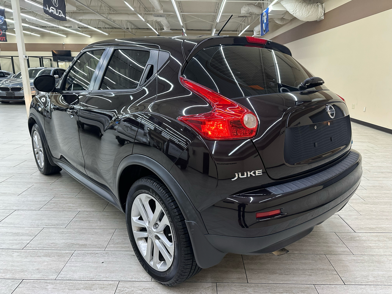 Nissan Juke S FWD 2014 Nissan Juke S FWD 2014