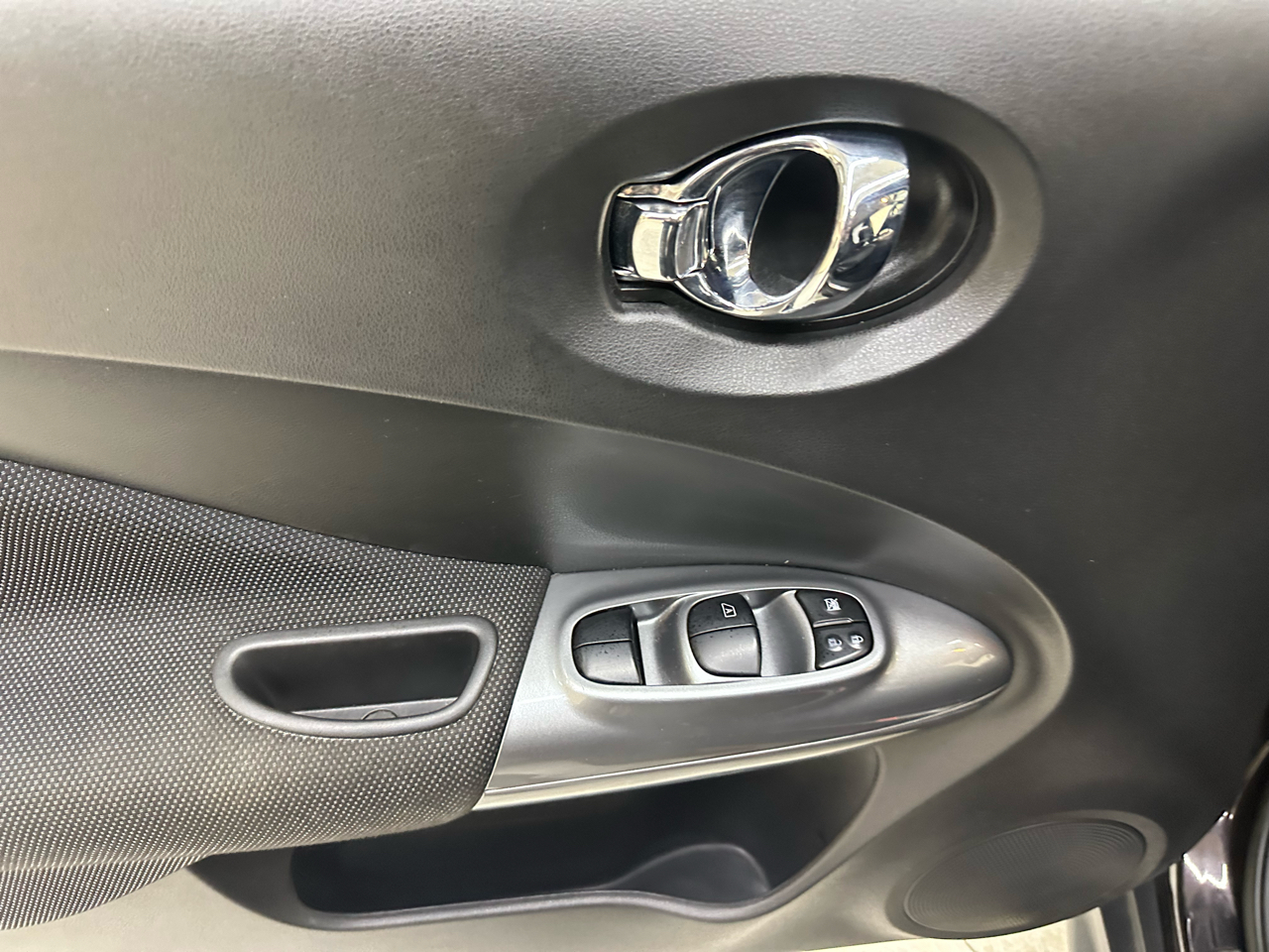 Nissan Juke S FWD 2014 Nissan Juke S FWD 2014