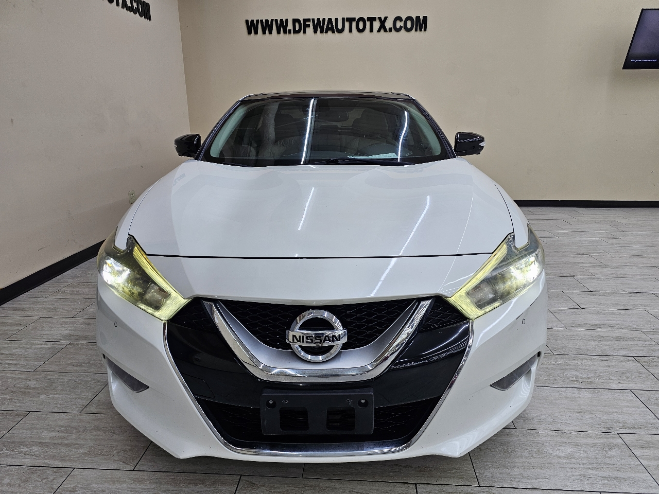 2016 Nissan Maxima Platinum photo 3