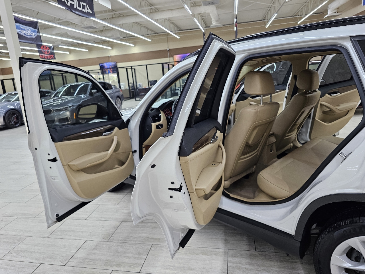 BMW X1 xDrive28i 2015 BMW X1 xDrive28i 2015