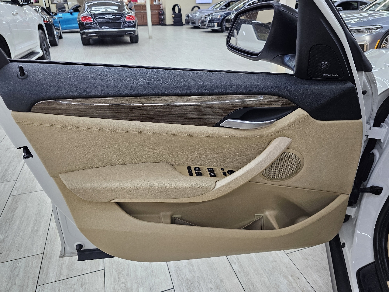 BMW X1 xDrive28i 2015 BMW X1 xDrive28i 2015