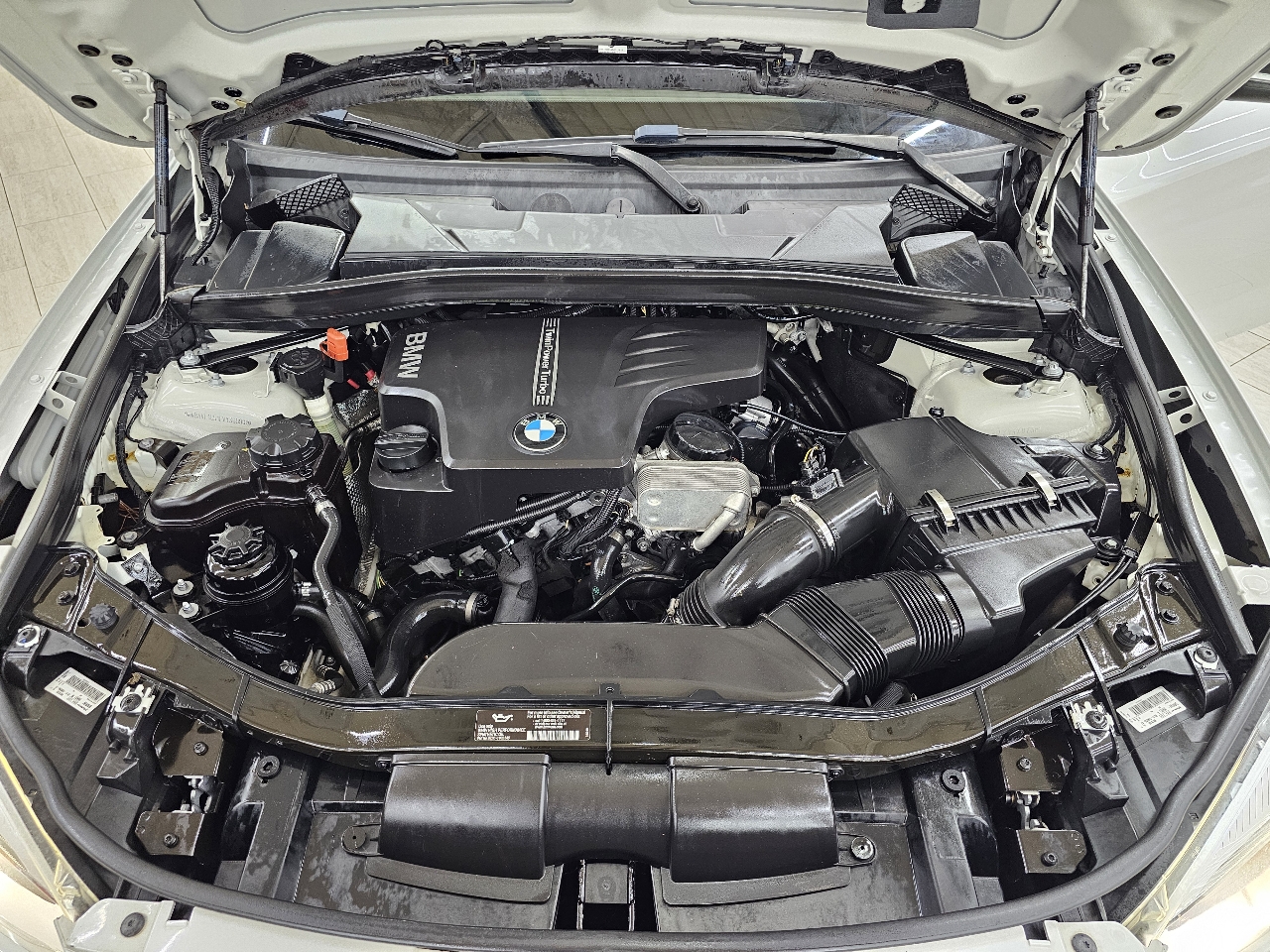 BMW X1 xDrive28i 2015 BMW X1 xDrive28i 2015