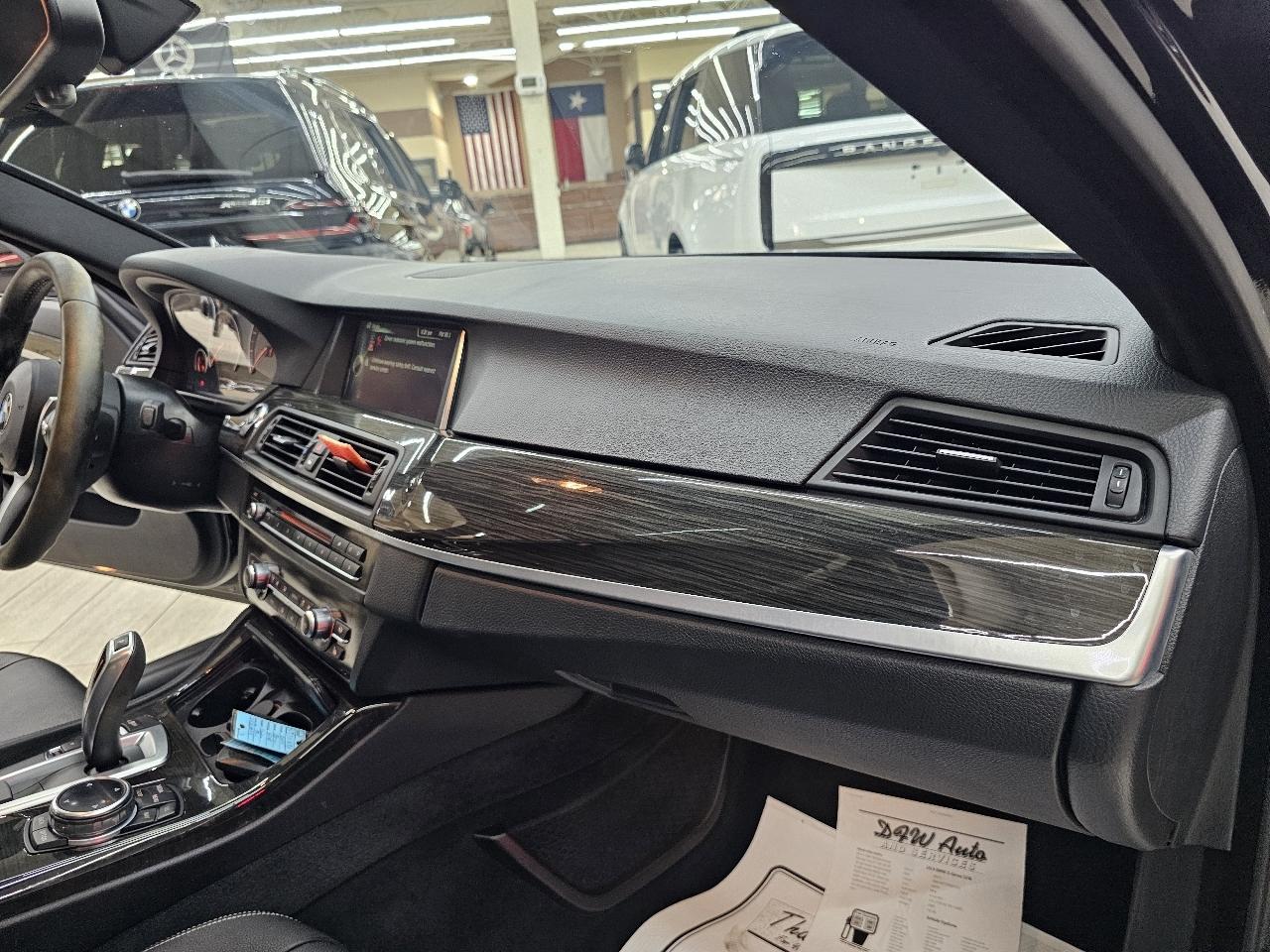 BMW 5-Series 528i 2014