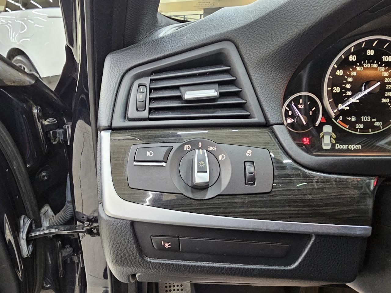 BMW 5-Series 528i 2014