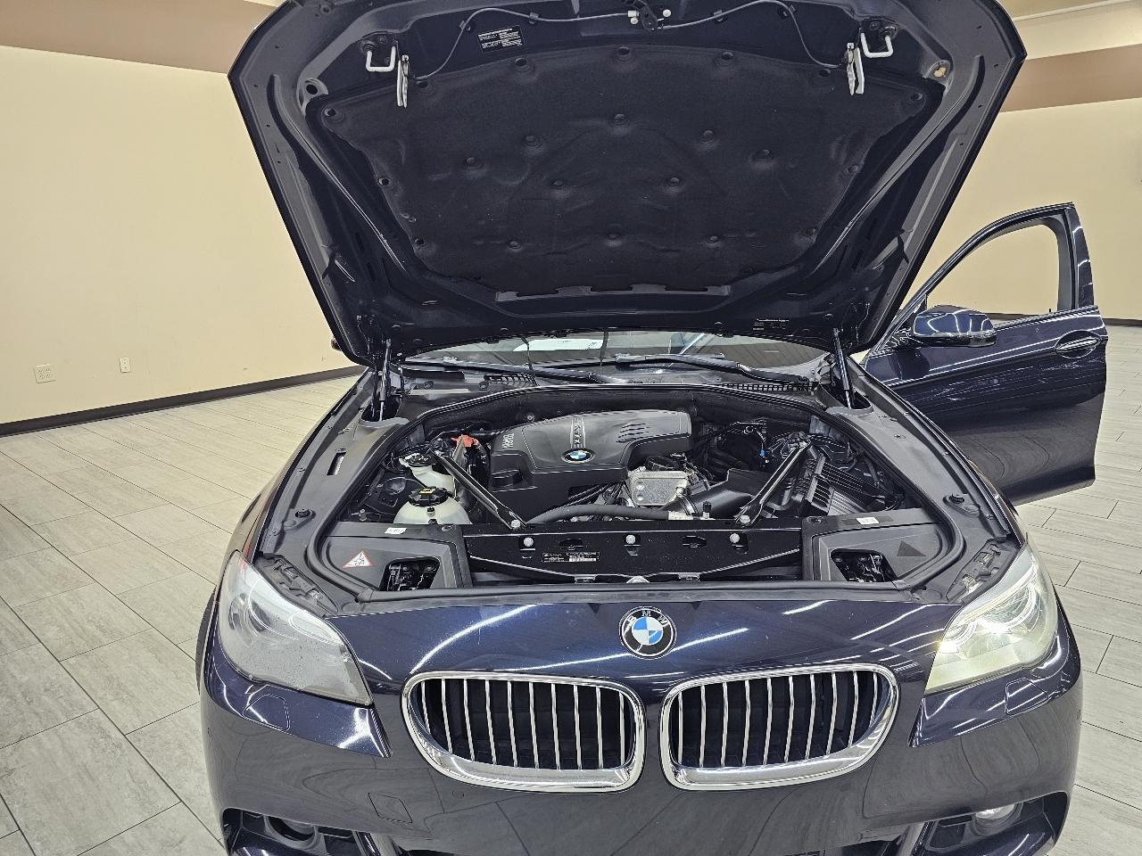 BMW 5-Series 528i 2014
