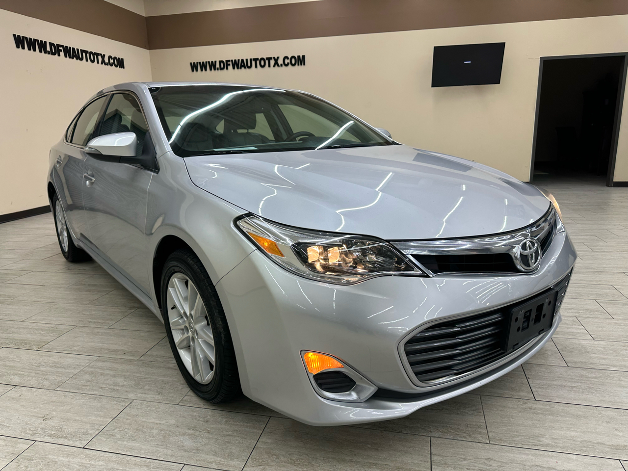 Toyota Avalon XLE Premium 2013 Toyota Avalon XLE Premium 2013