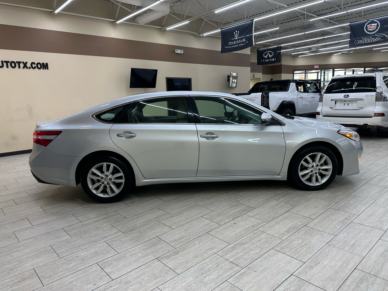 Toyota Avalon XLE Premium 2013 Toyota Avalon XLE Premium 2013