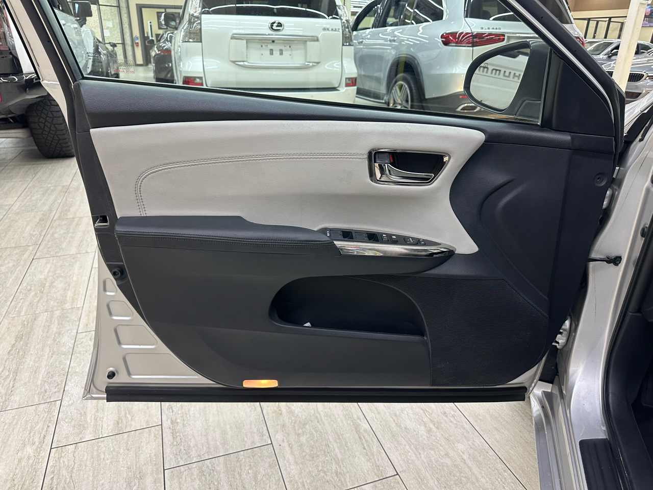 Toyota Avalon XLE Premium 2013 Toyota Avalon XLE Premium 2013