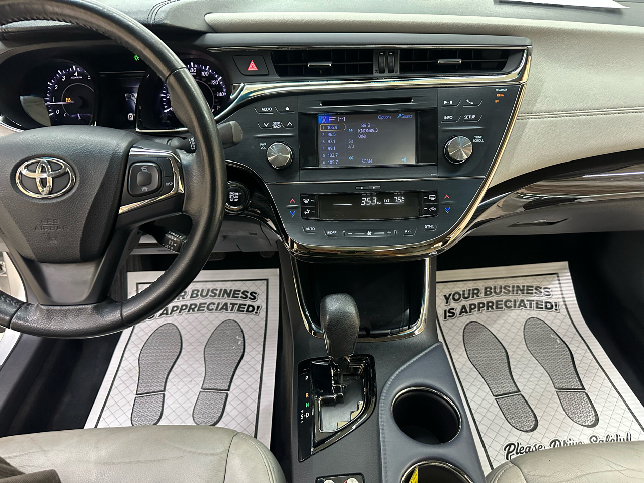 Toyota Avalon XLE Premium 2013 Toyota Avalon XLE Premium 2013