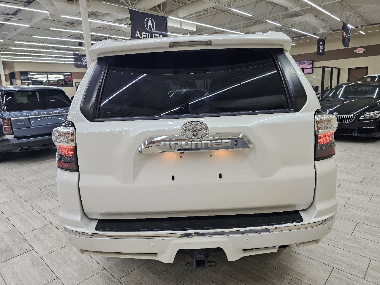 Toyota 4Runner Limited 2WD 2016